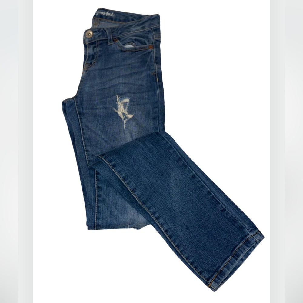 Aeropostale Distressed Straight Leg Blue Jeans